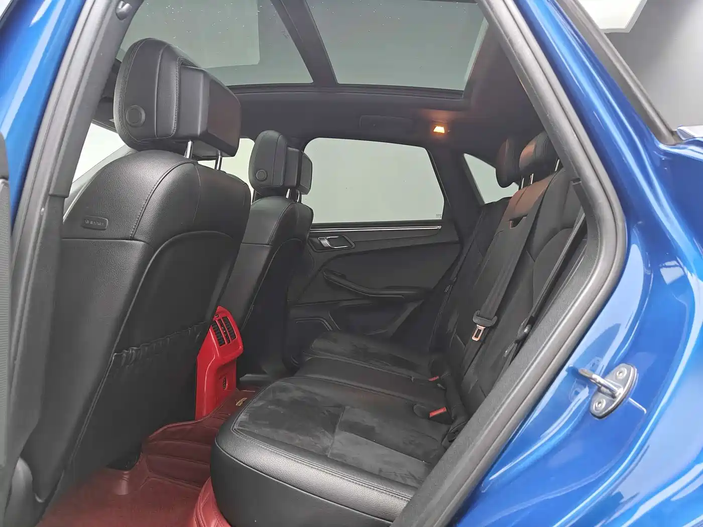 Porsche Macan 2018 Macan 2.0T фото 11