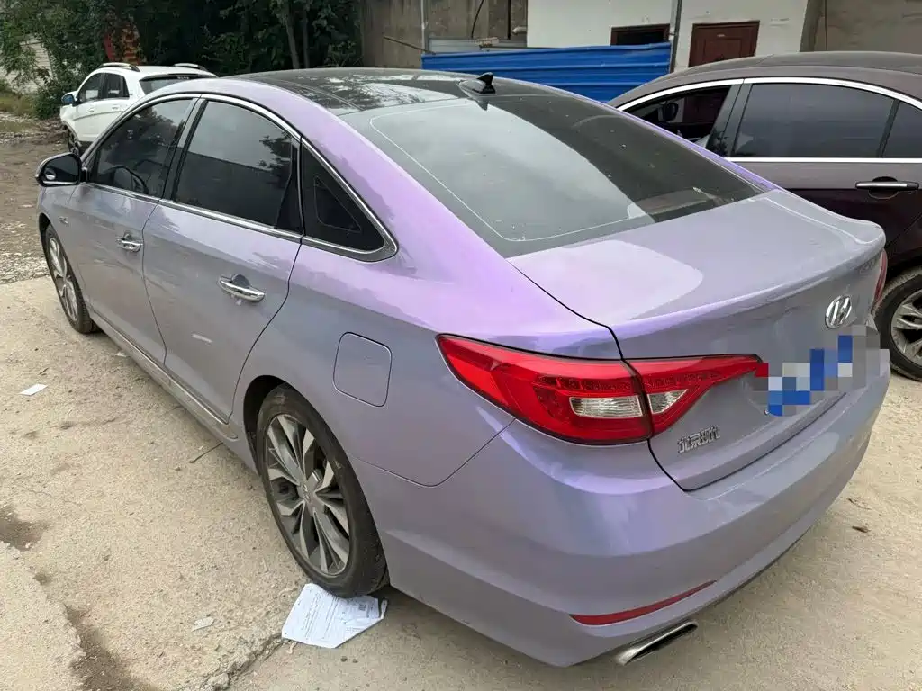 صورة 3 - Hyundai Sonata