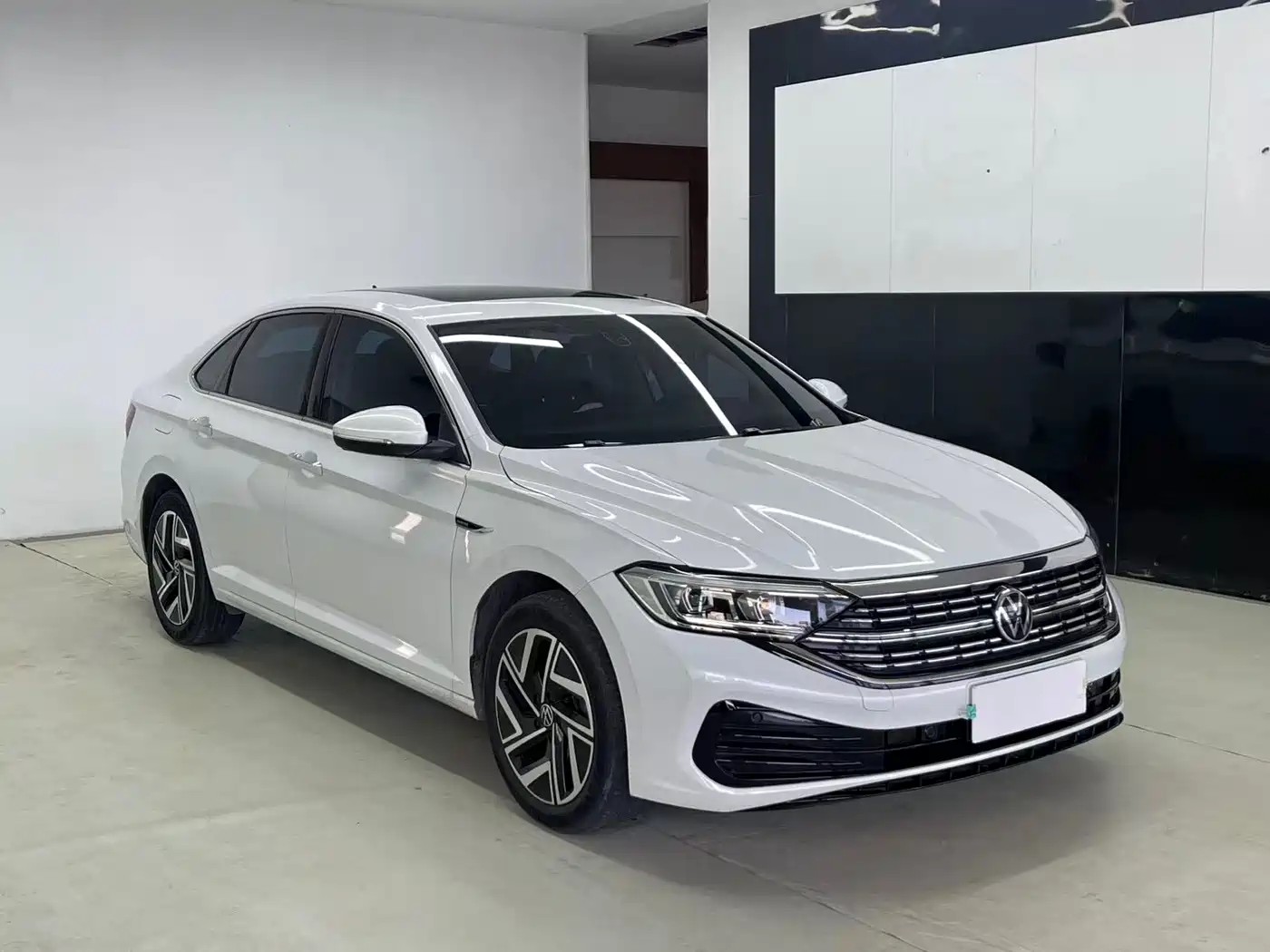 Volkswagen Sagitar 2023 280TSI DSG Beyond Lite фото 3