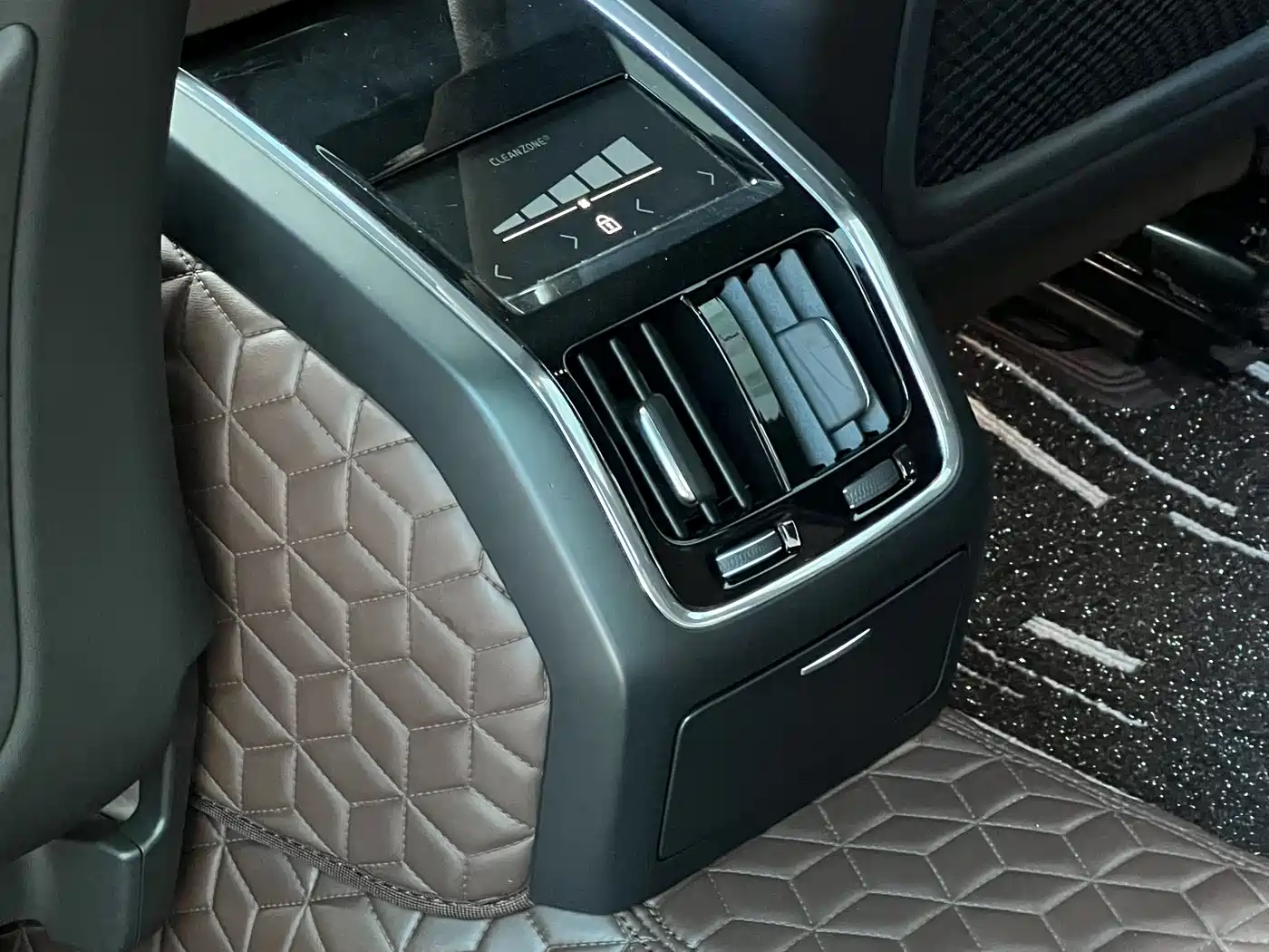 Volvo S90 2022 B5 Zhiyuan Luxury Edition фото 11