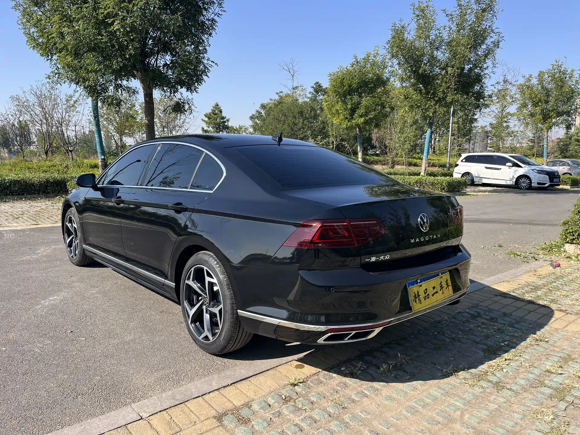 Фото 9 - Volkswagen Magotan
