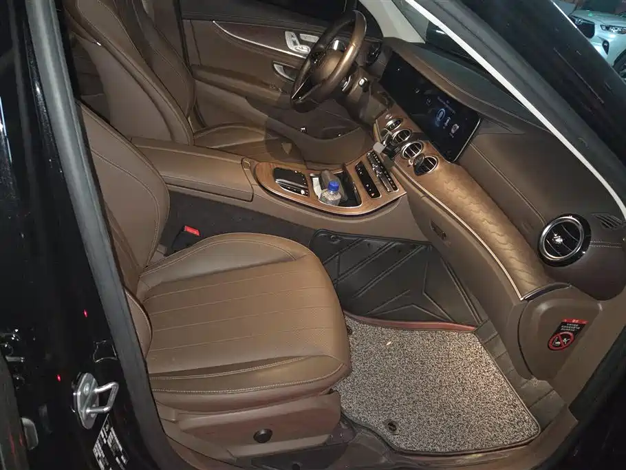 Mercedes-Benz E-Class 2023 E 300 L Luxury фото 8