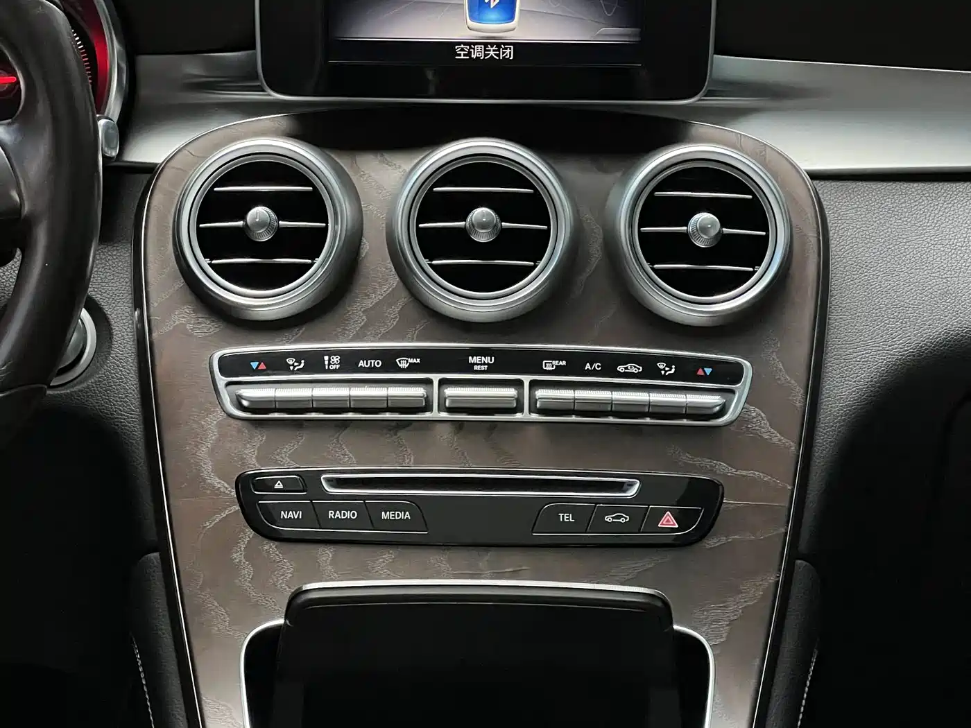 Mercedes-Benz GLC 2018 Facelift GLC 300 4MATIC Dynamic фото 10