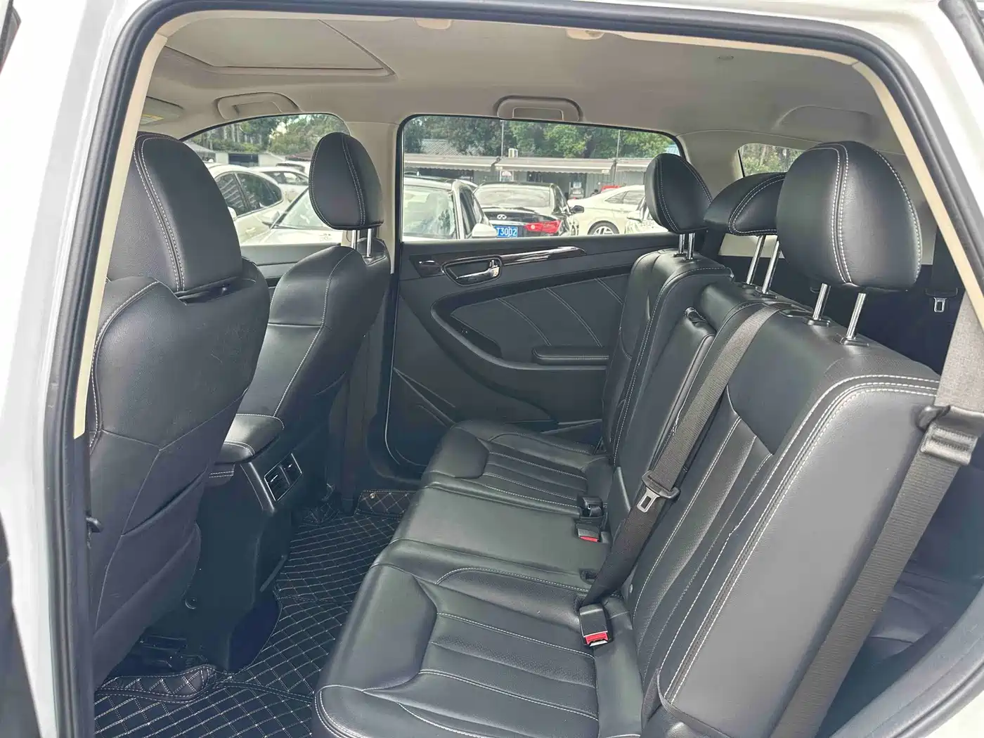 Dongfeng Fengguang Fengguang 580 2019 2020 1.5T CVT Luxury