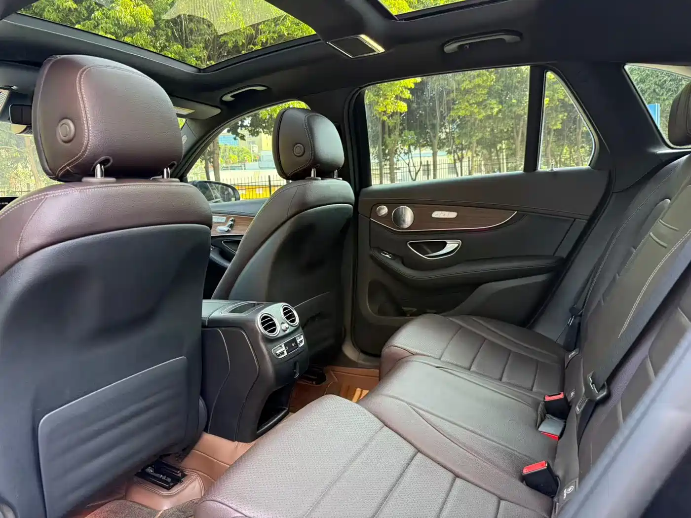 Mercedes-Benz GLC 2020 GLC 300 L 4MATIC Luxury фото 8