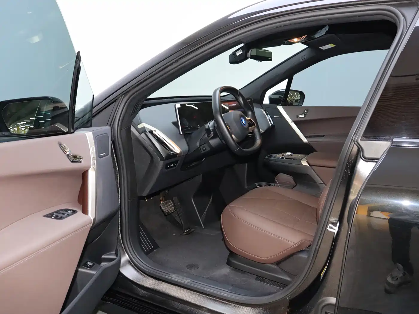 BMW iX 2022 xDrive40 фото 15