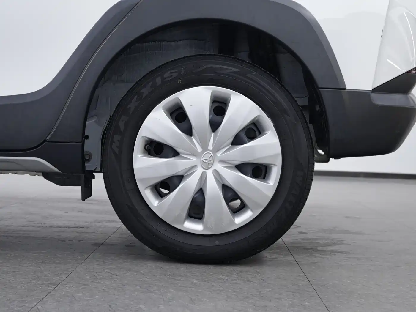 TOYOTA YARIS L ZHIXUAN