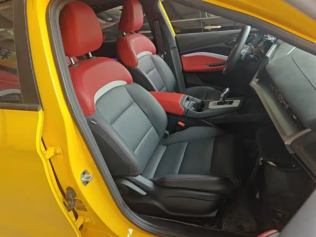 Фото 25 - MG MG5