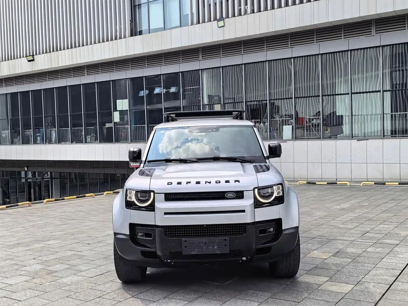 Фото 2 - Land Rover Defender
