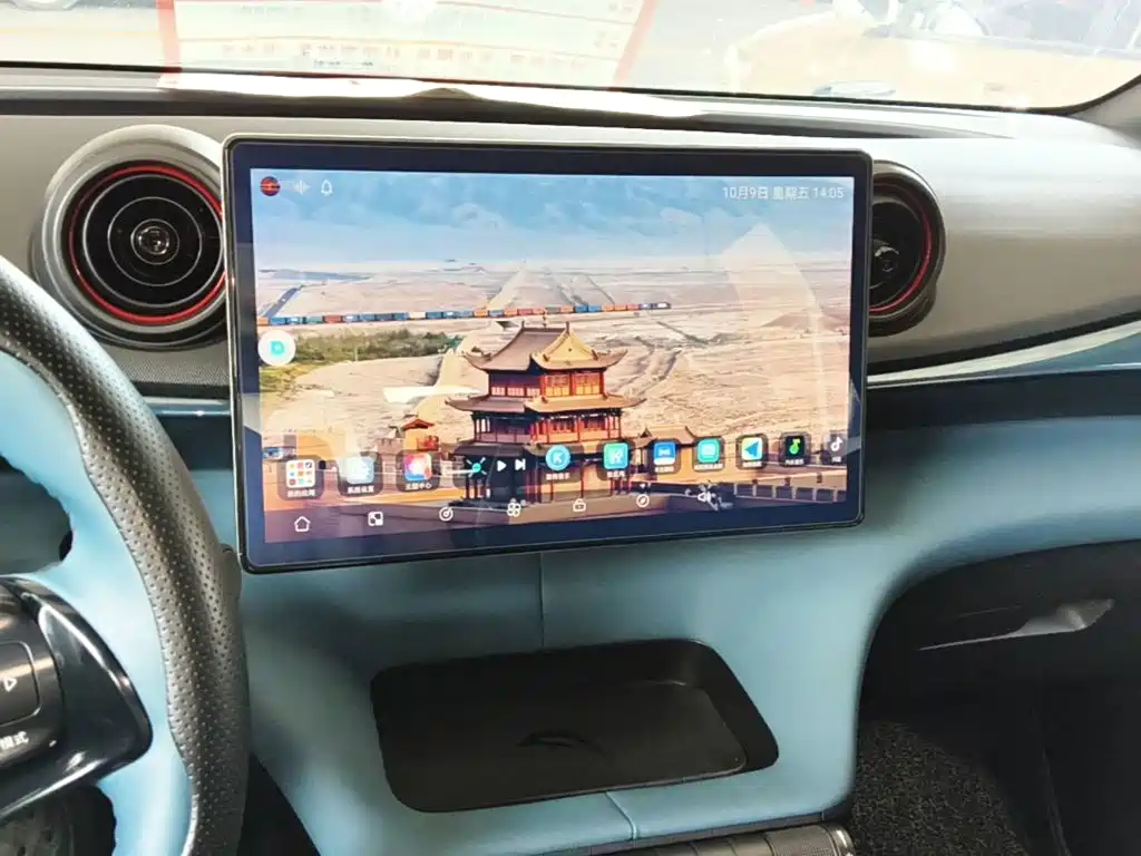 BYD Dolphin 2022 2021 Model 405km Fashion Edition