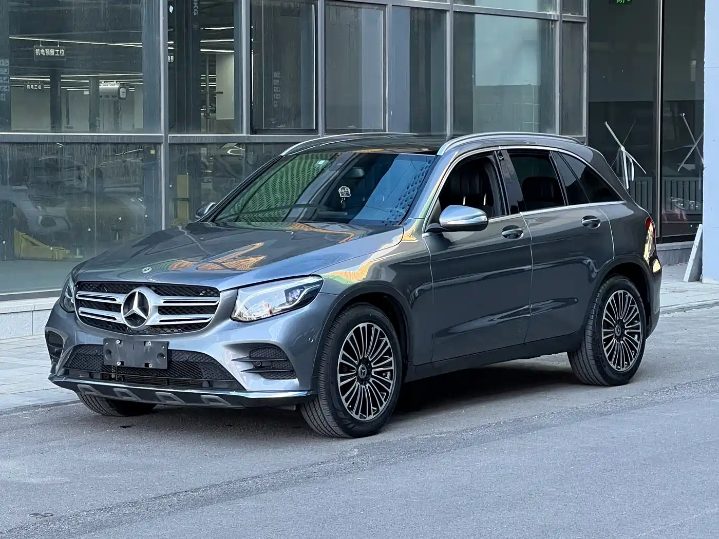 Mercedes-Benz GLC 2018 GLC 260 4MATIC Dynamic