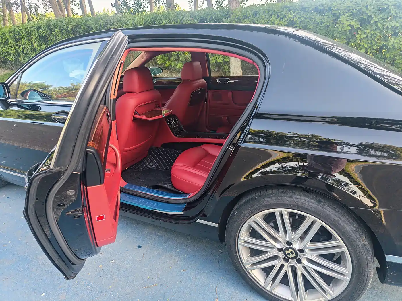 Bentley Flying Spur 2005 6.0T Standard Model фото 7