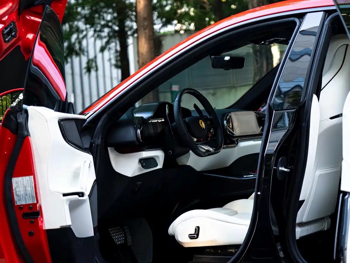 Ferrari Purosangue 2024 2023 6.5L V12