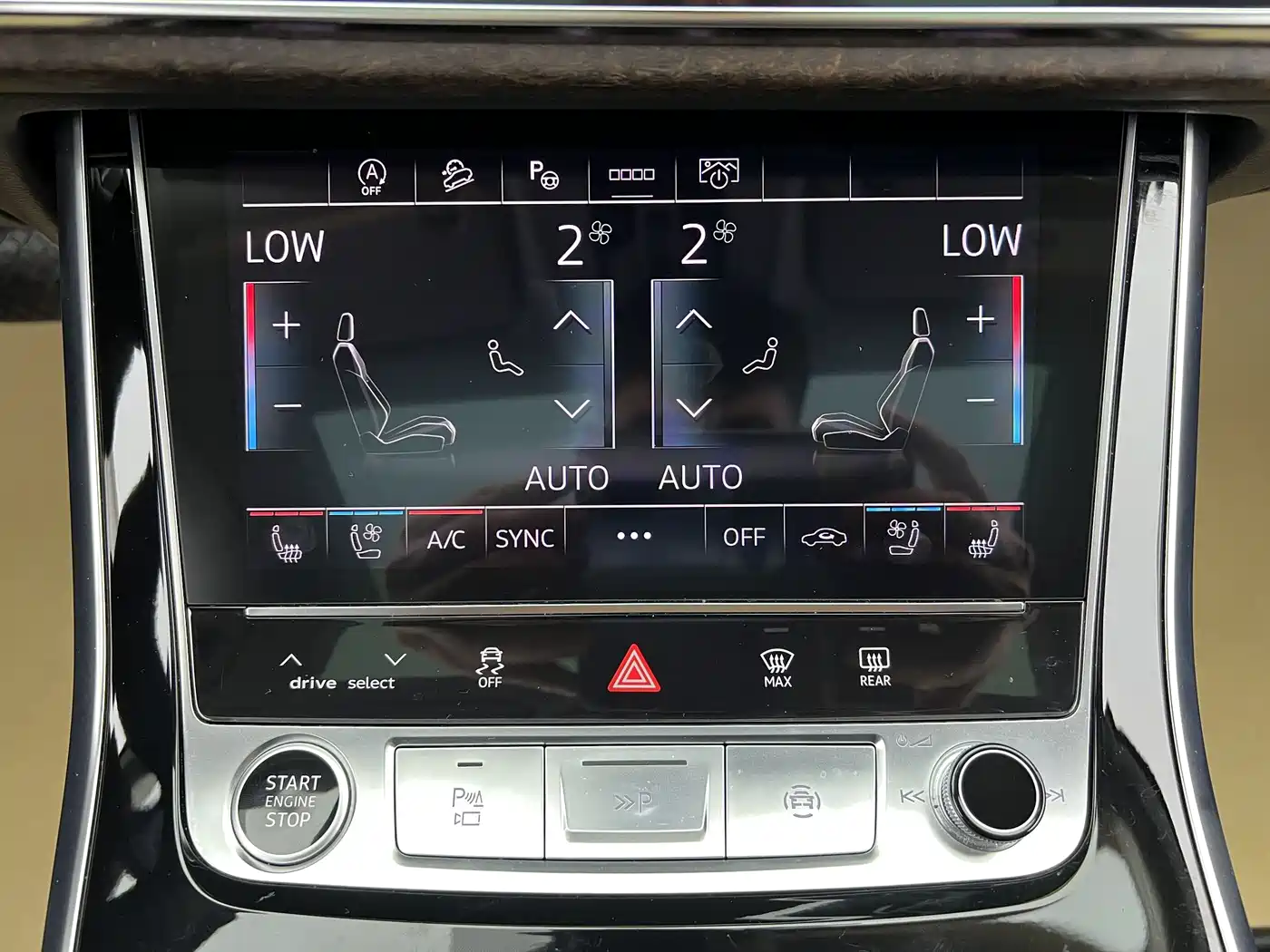 Audi Q7 2025 2024 55 TFSI quattro S line Sport