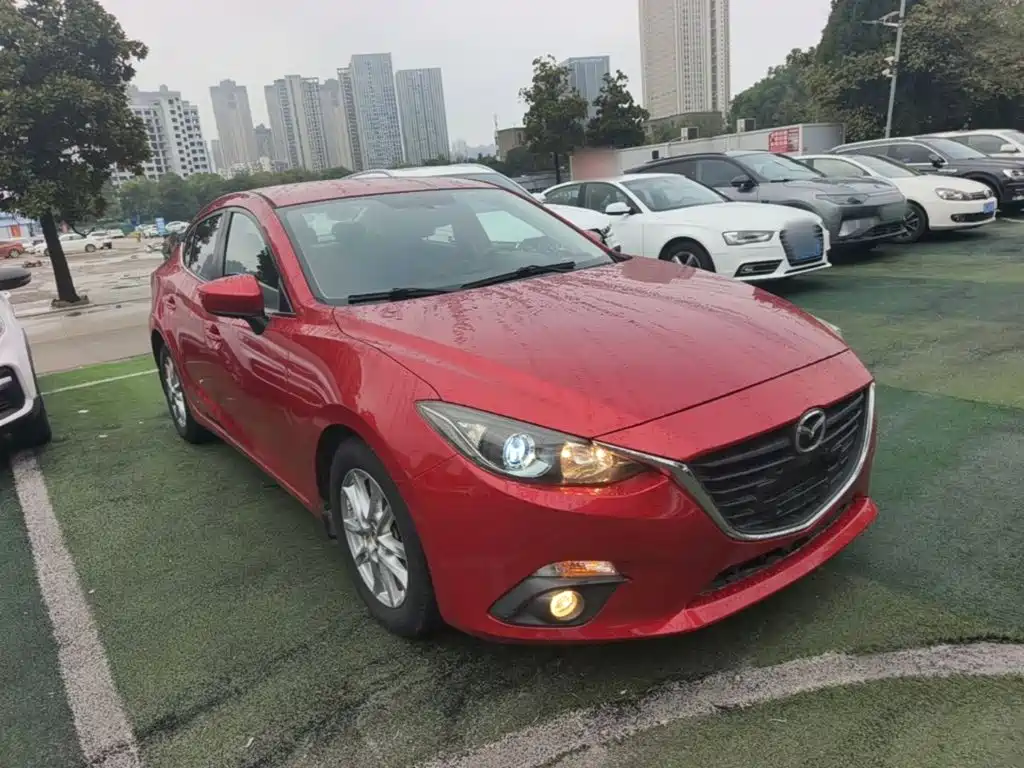 صورة 4 - Mazda Mazda 3