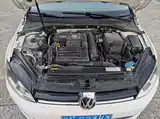 Photo 16 - Volkswagen Golf