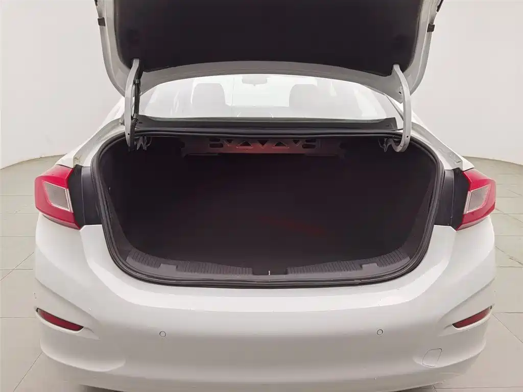 Chevrolet Cruze 2018 320 Automatic Xuanfeng Urban Edition фото 16