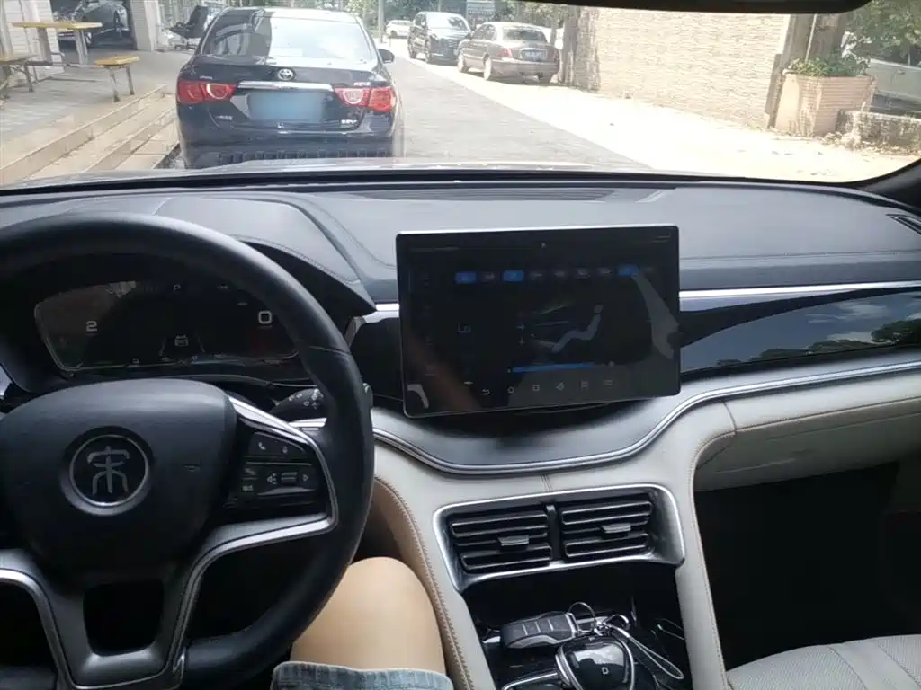 BYD Song PLUS PHEV 2021 DM-i 110KM Flagship PLUS фото 10