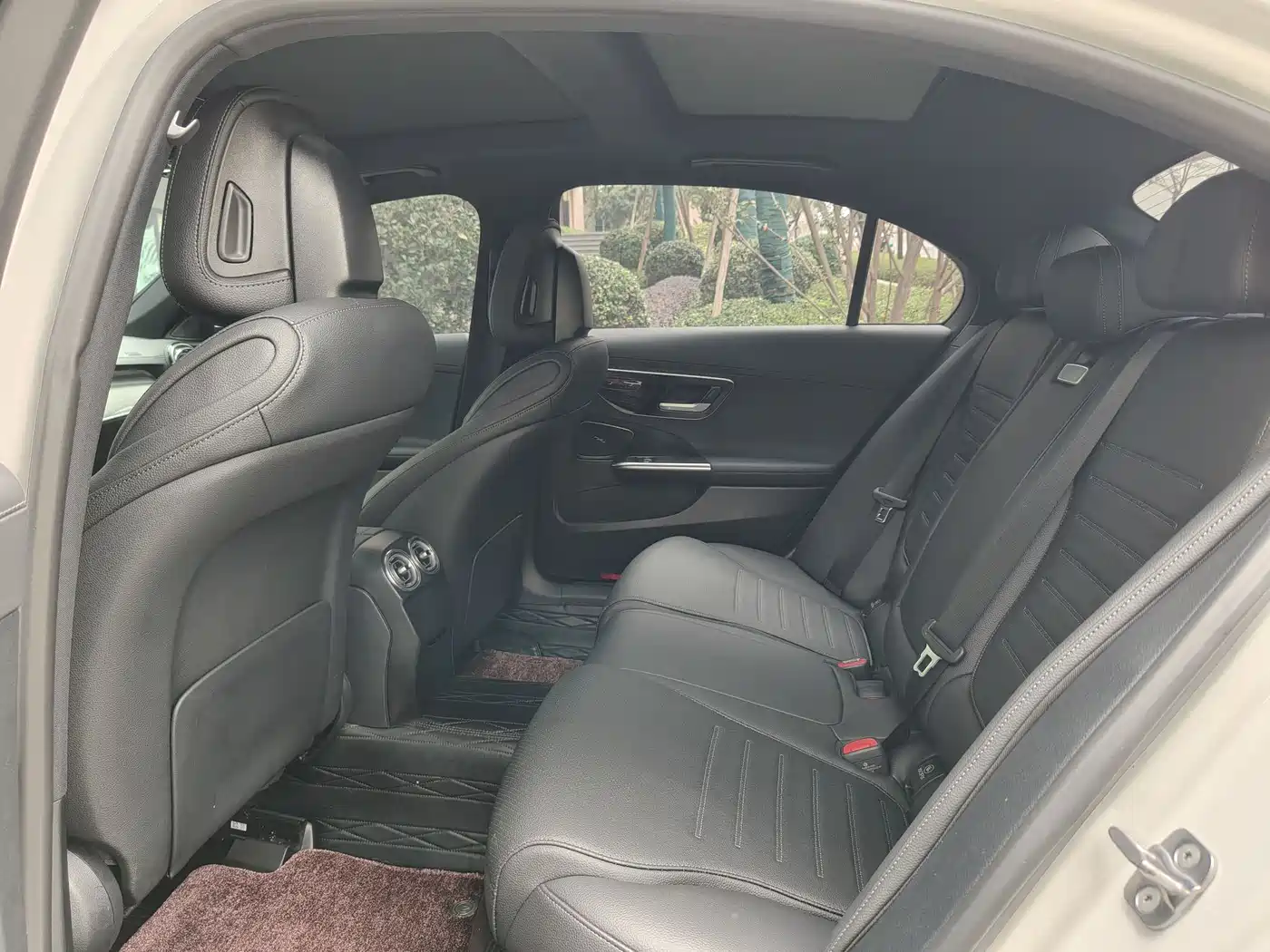 Mercedes-Benz C-Class 2024 C 260 L Sport фото 8