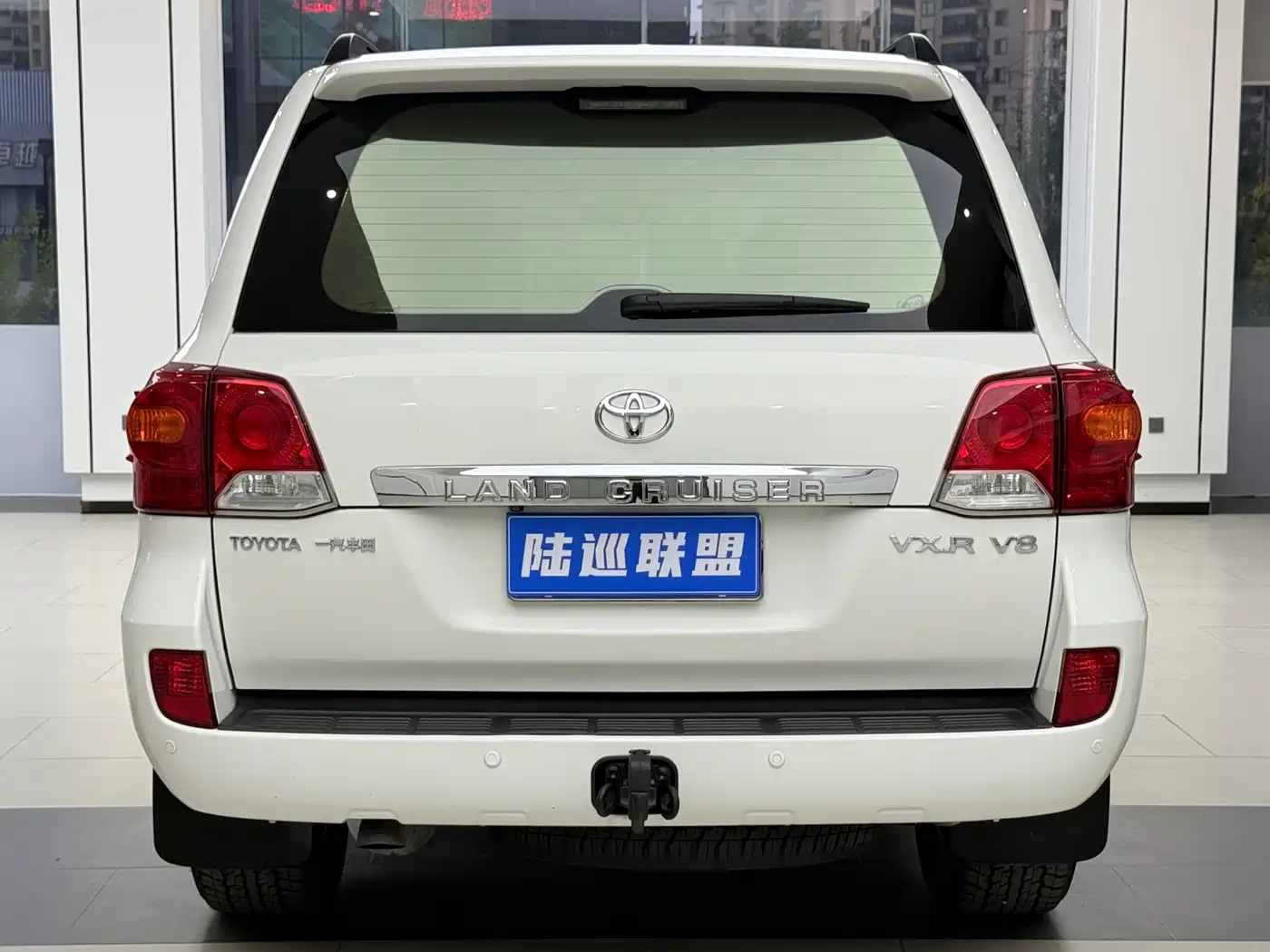Toyota Land Cruiser 2012 4.6L Automatic VX-R фото 21
