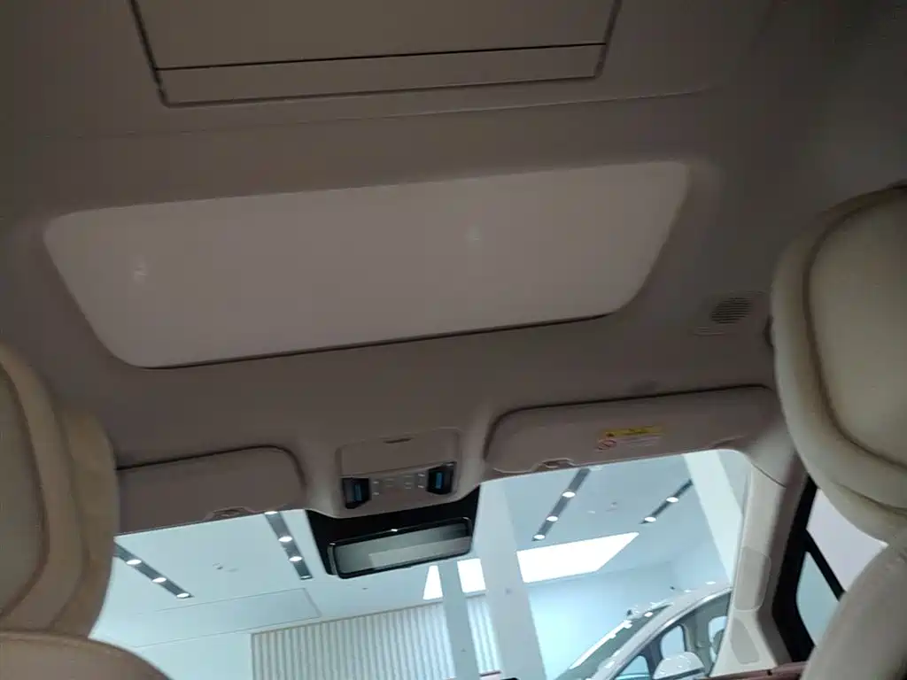 BYD Xia 2025 DM-i 1.5T 180km Excellence фото 18