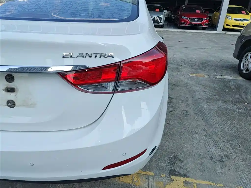Hyundai Langdong 2016 1.6L Automatic Premium Edition фото 8