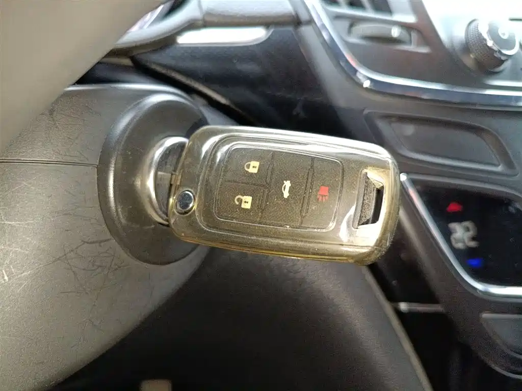 Buick Regal 2015 1.6T Leading Tech Edition фото 9