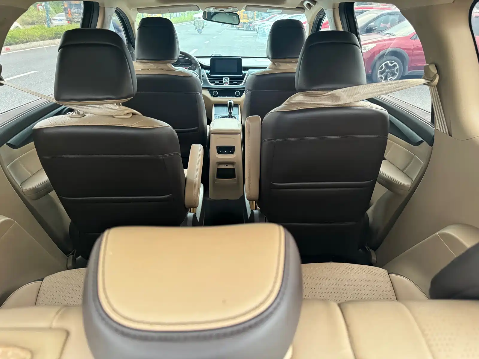 Photo 7 - Baojun 730
