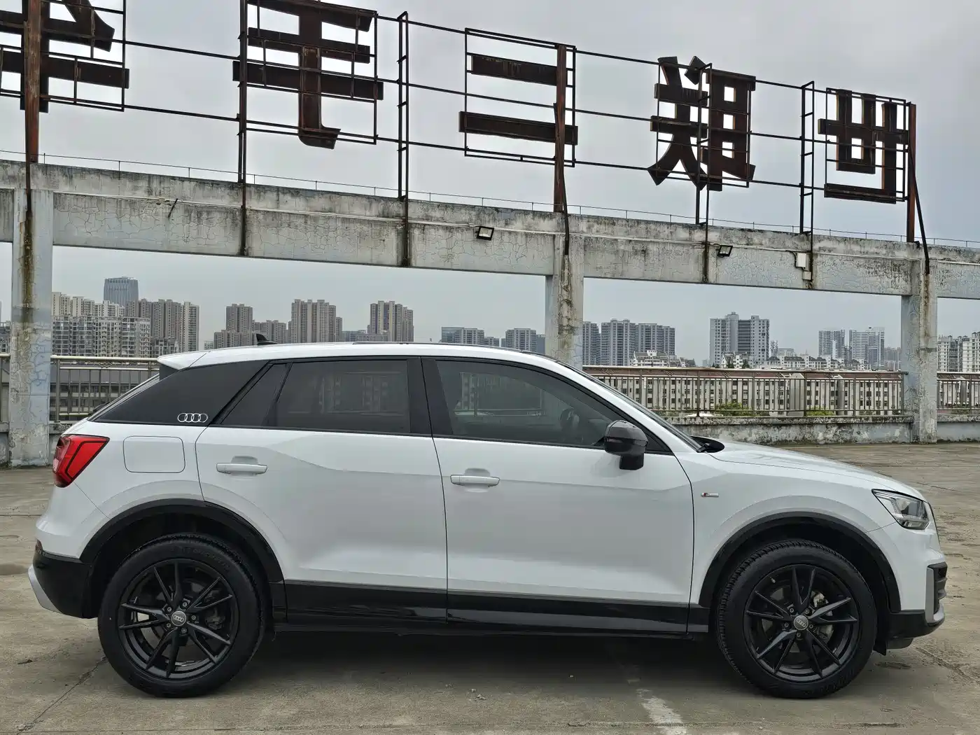 Audi Q2L 2018 35 TFSI Fashion Dynamic China VI фото 4