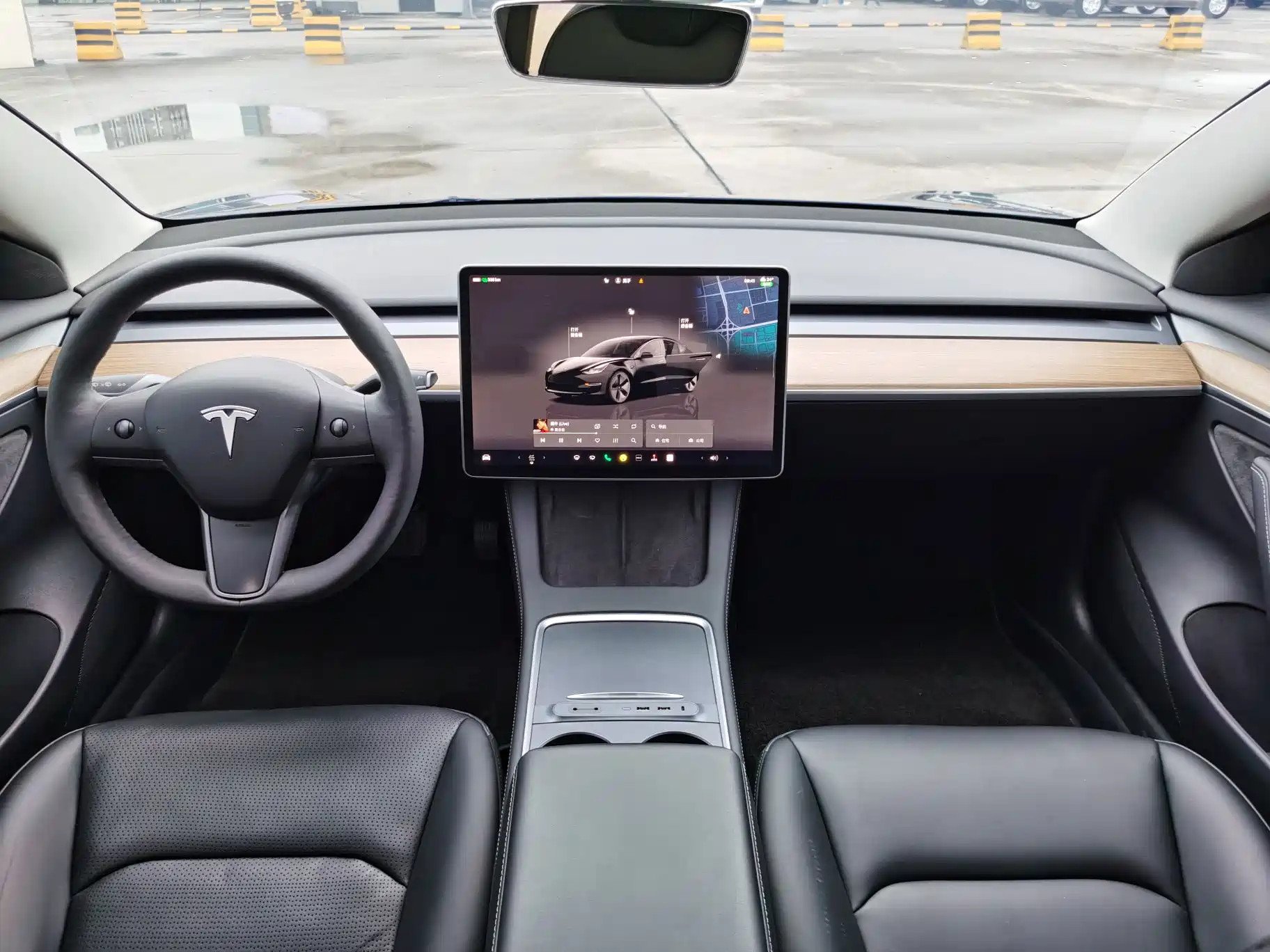 Фото 11 - Tesla Model 3