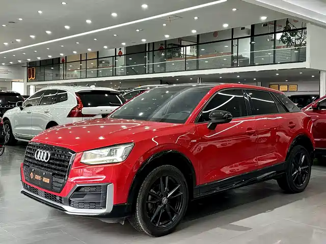 audi q2l