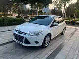 Фото 1 - Ford Focus