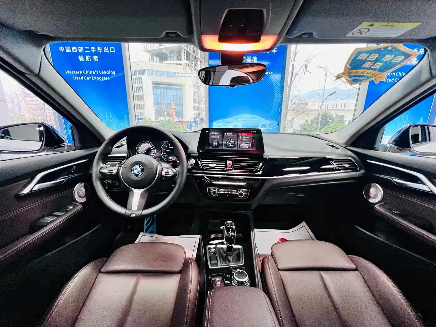 BMW 1 Series 2023 120i M Sport Shadow Edition фото 18