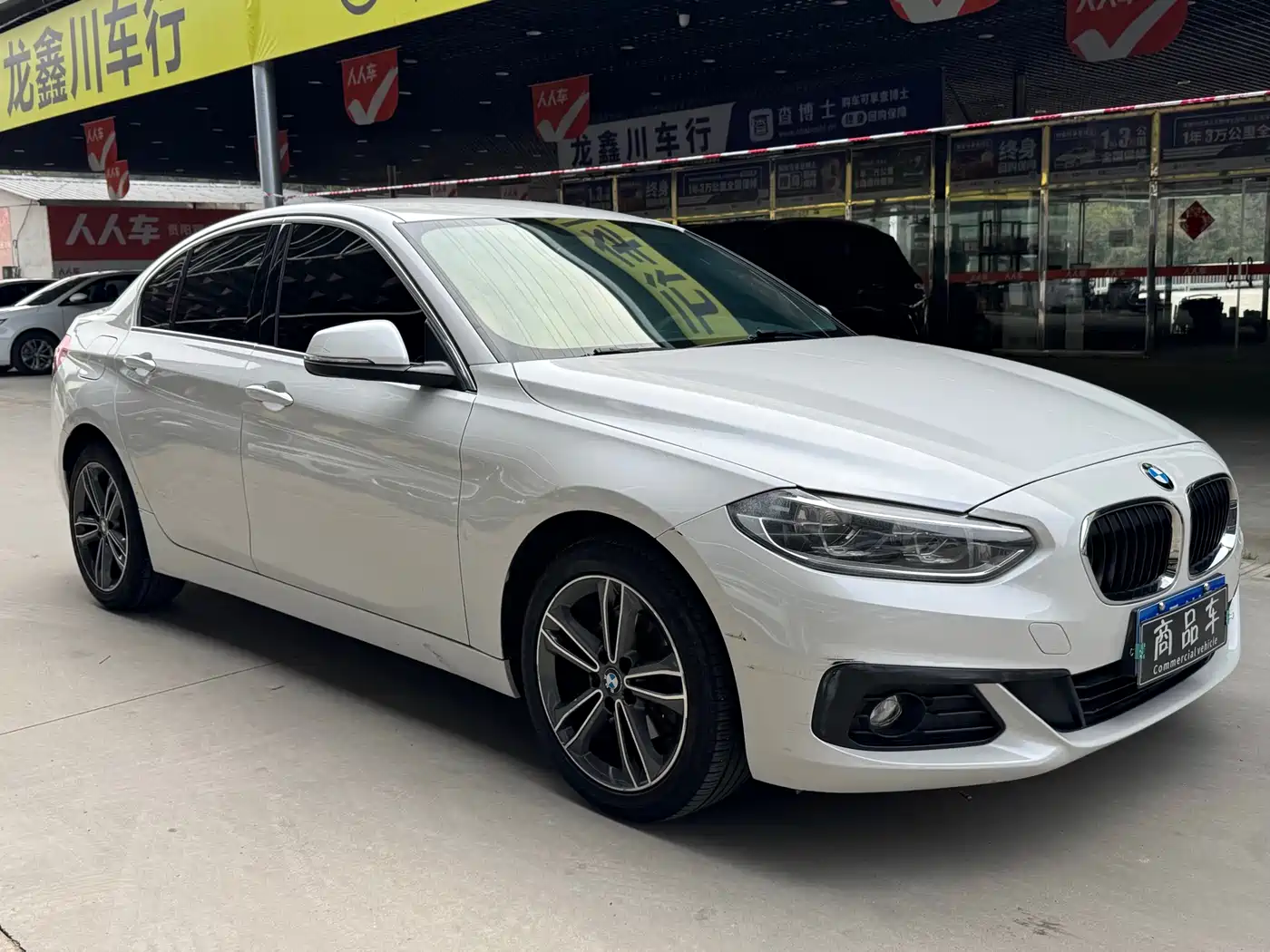 BMW 1 Series 2019 118i Fashion Edition фото 3