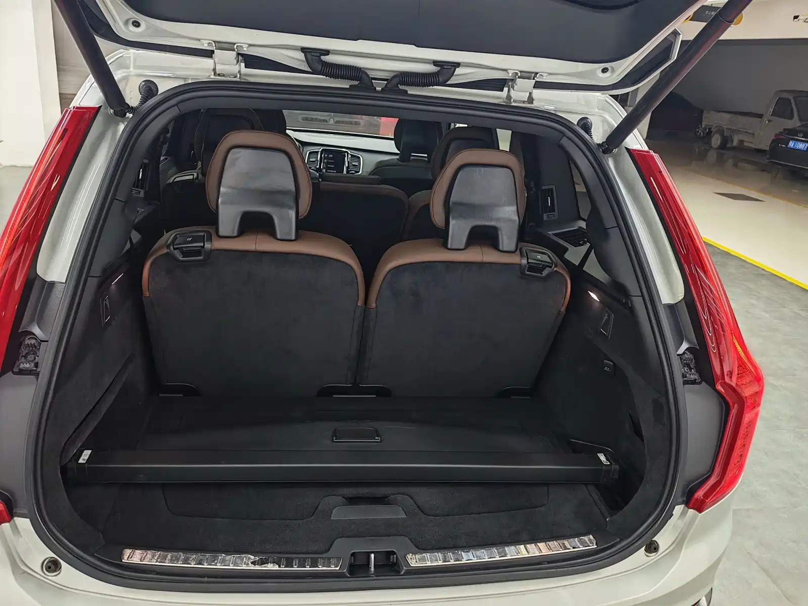 Фото 16 - Volvo XC90