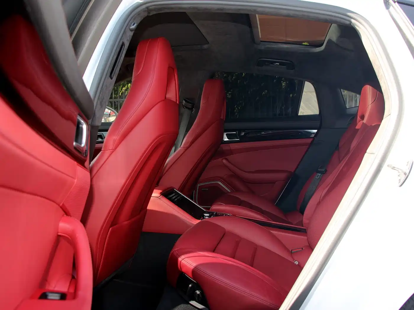 Porsche Panamera 2023 Panamera GTS 4.0T фото 10