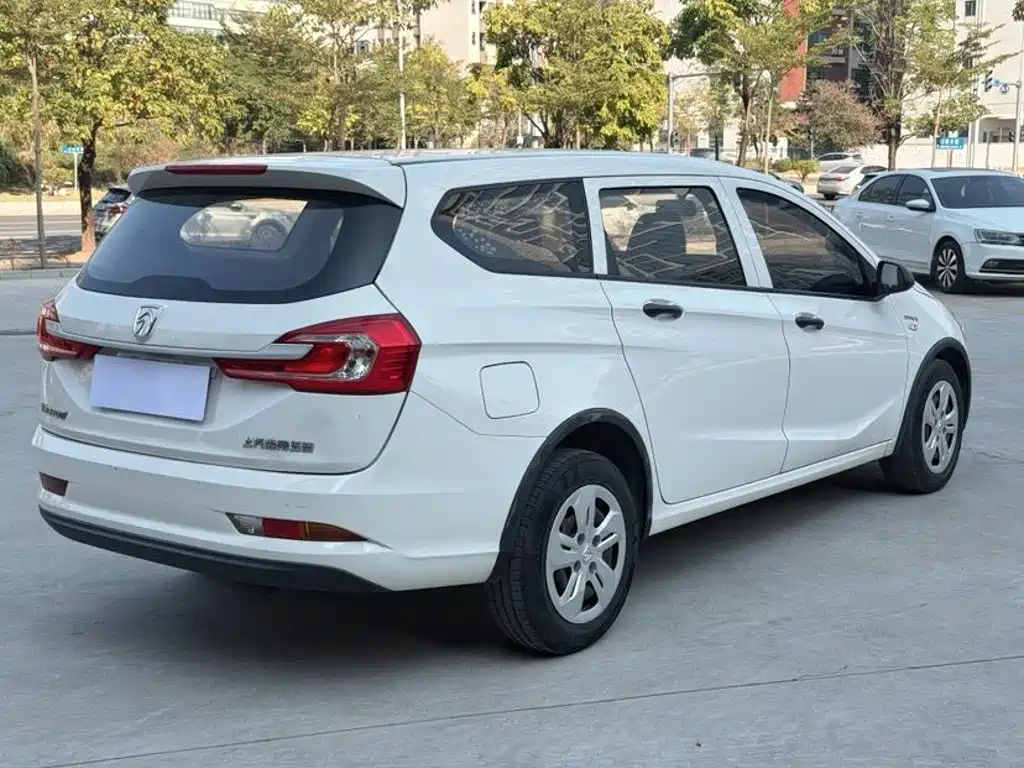 Фото 7 - Baojun 310W