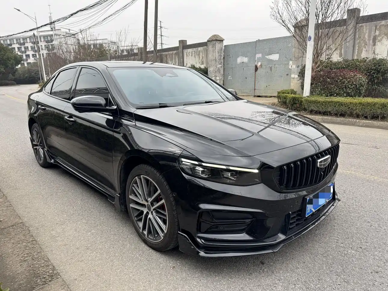 Фото 3 - Geely Preface