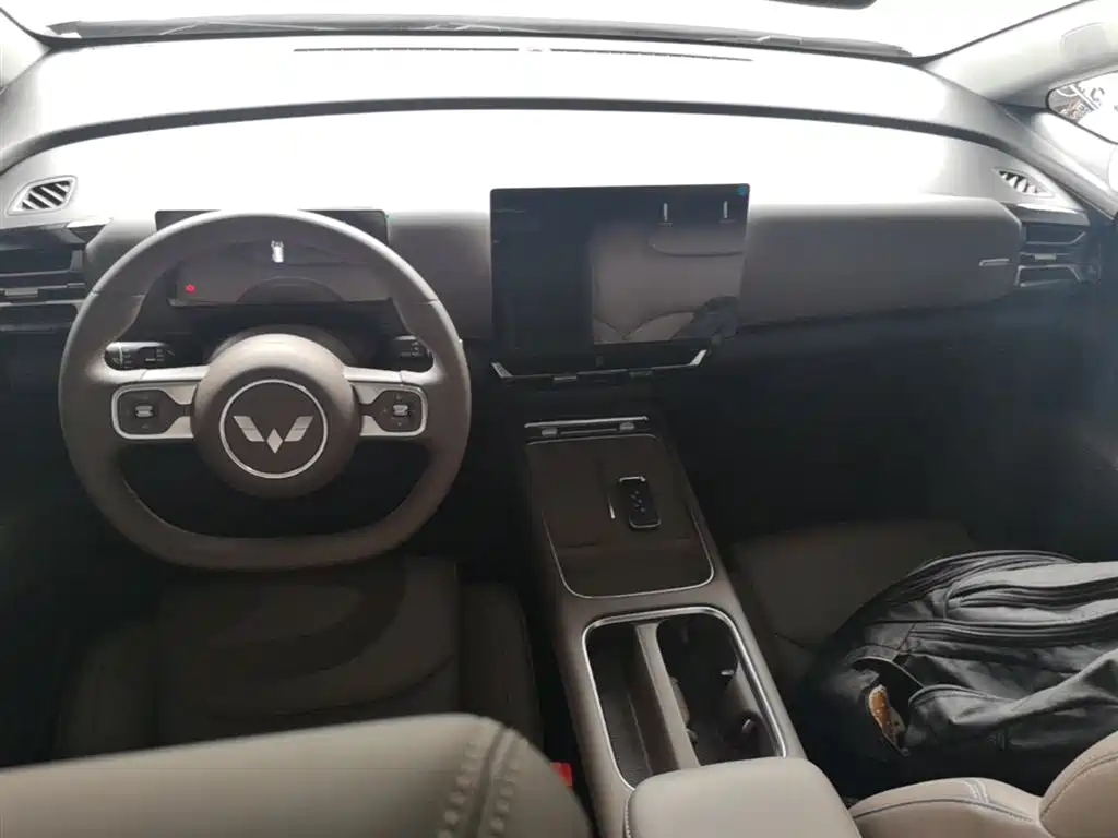 Wuling Motors Xingguang 730 New Energy 2025 2025 Model Plug-in Hybrid Base Version