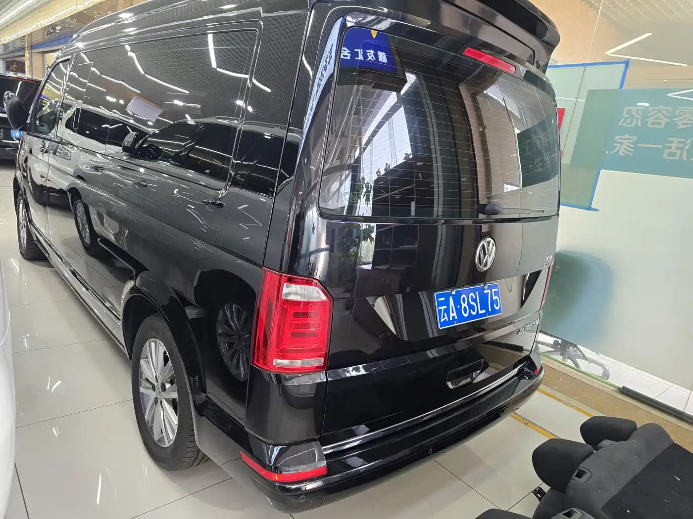 Volkswagen Caravelle 2018 2.0TSI 4WD Luxury Edition 7-Seater фото 15