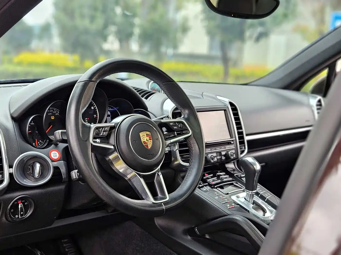 Porsche Cayenne фото 6