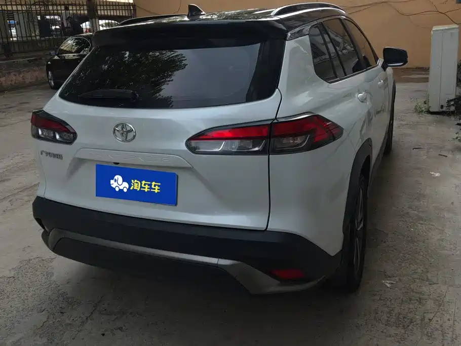 Toyota Frontlander 2022 2022 2.0L CVT Luxury PLUS Edition