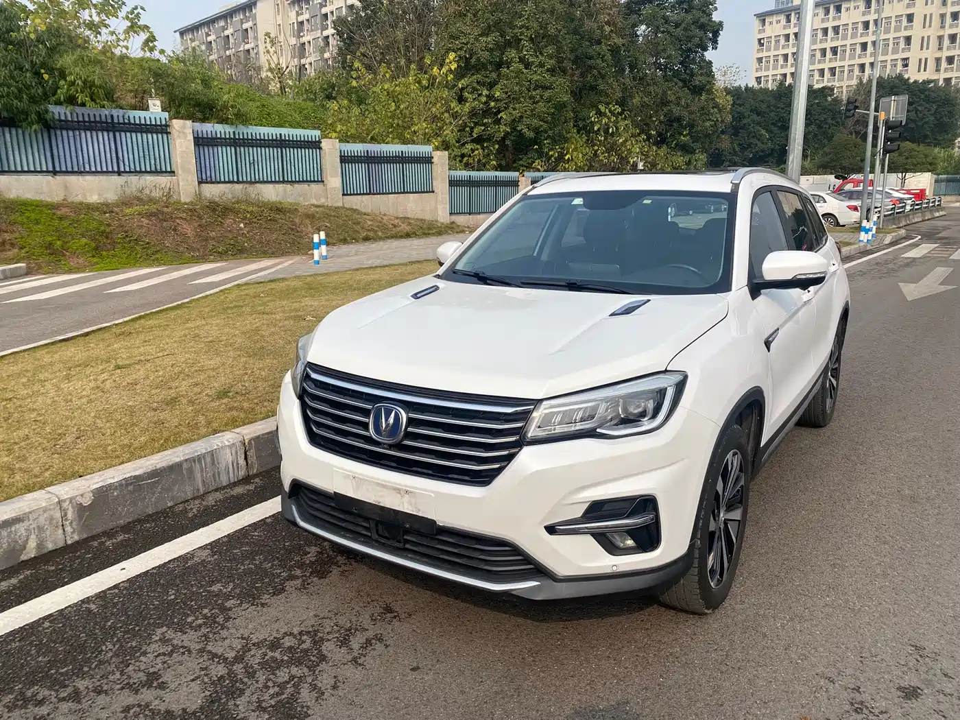 CHANGAN CS75