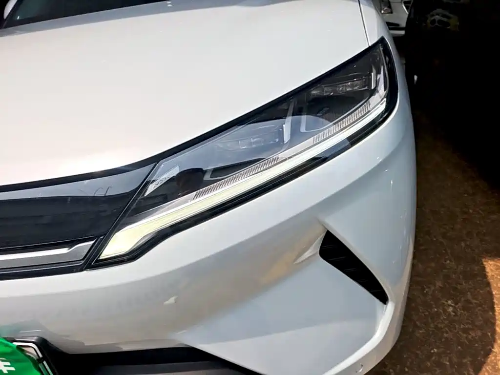 BYD Yuan UP 2024 2024 401KM Surpass Edition