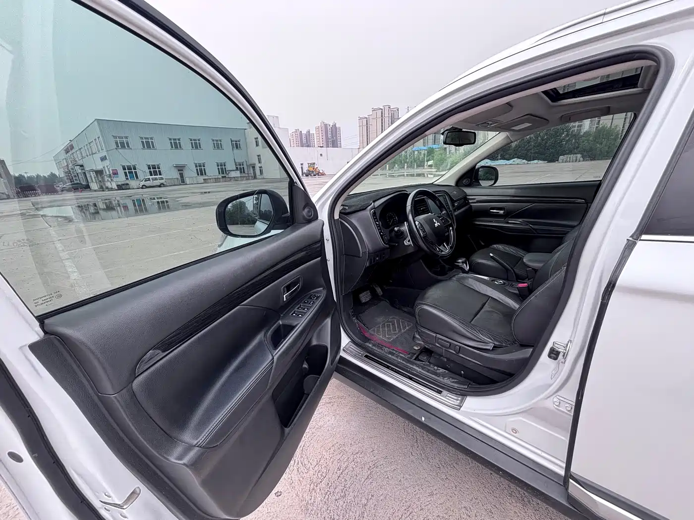 Mitsubishi Outlander 2016 2.4L 4WD Elite Edition 5-seater фото 14