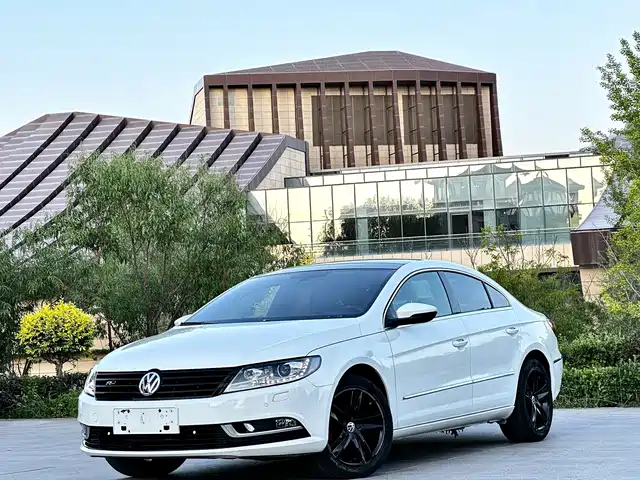Volkswagen FAW-Volkswagen CC 2016 Model 1.8TSI Premium — фото 1