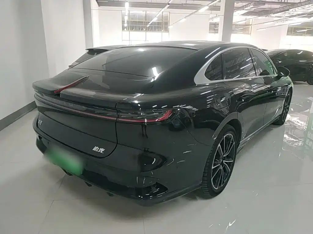 Voyah Passion 2023 2024 PHEV AWD Ultra Long Range Flagship