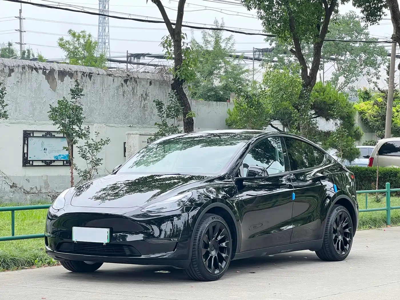 Tesla Model Y 2022 Facelift Long Range All-Wheel Drive Version