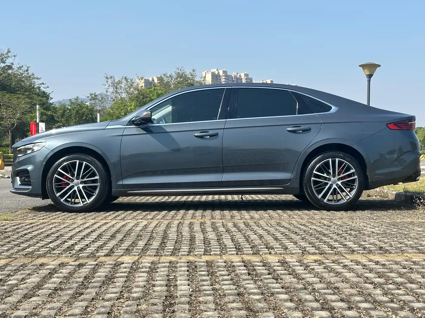 GEELY AUTOMOBILE XINGRUI