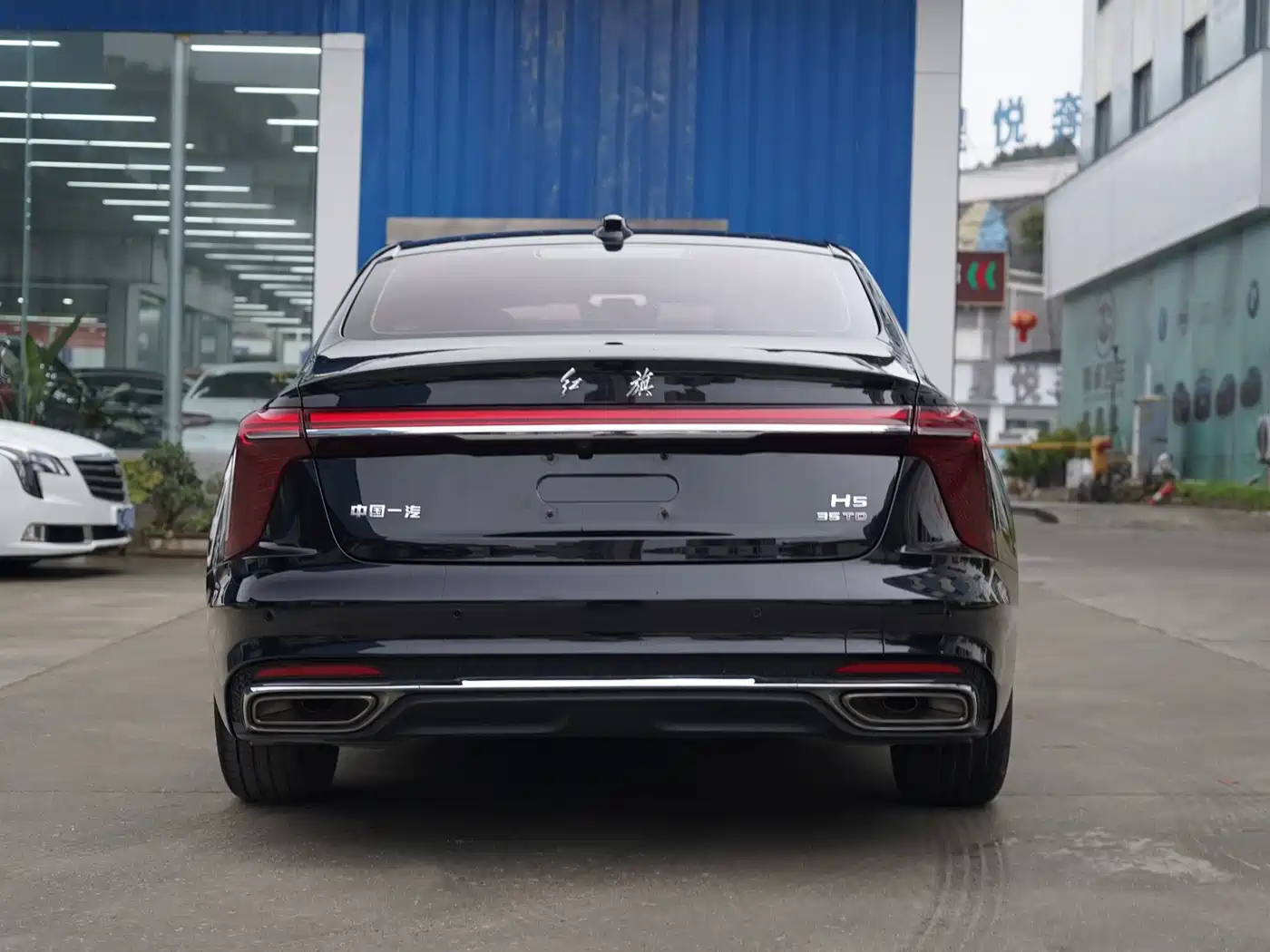 Hongqi H5 2024 1.5T DCT Smart Connect Flag Rhythm Edition фото 8